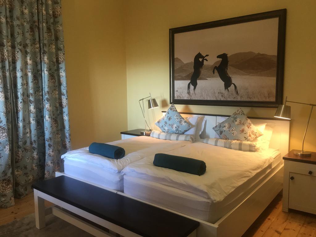 Alte Villa Boutique Hotel Lüderitz Buitenkant foto