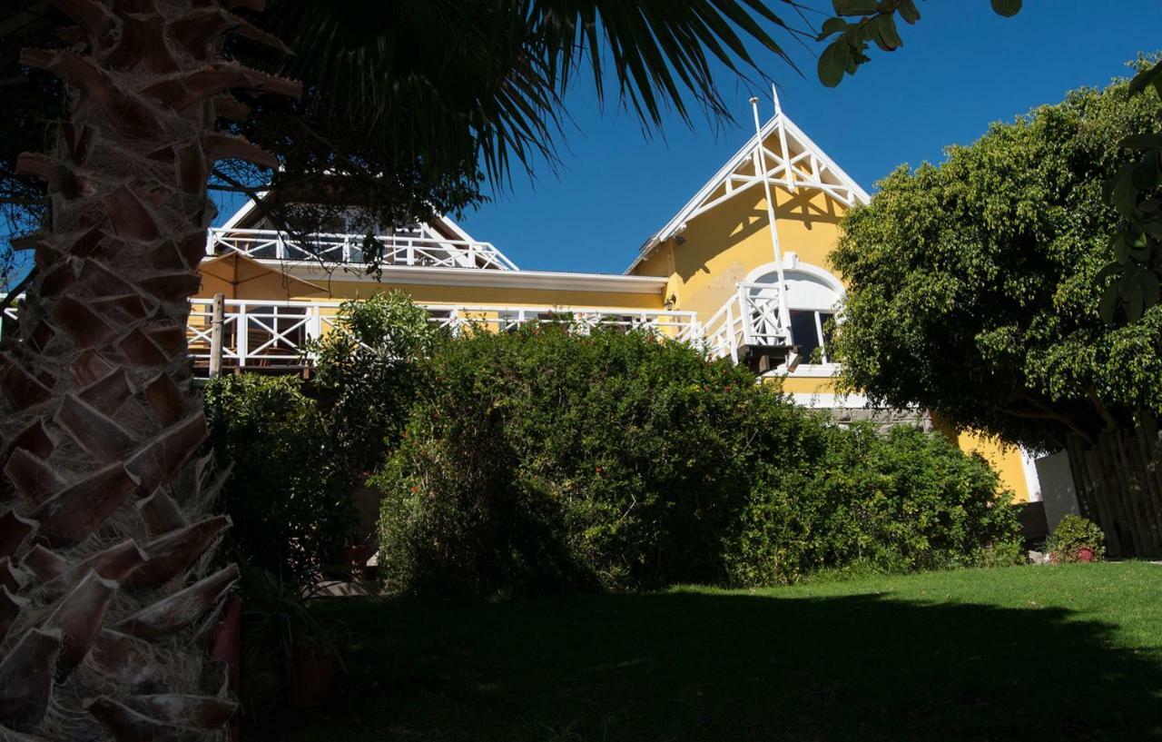 Alte Villa Boutique Hotel Lüderitz Buitenkant foto
